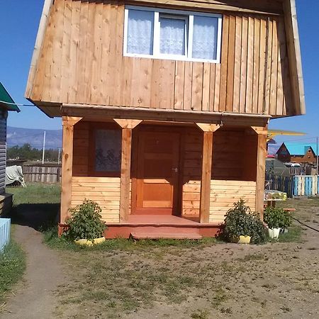 Guest House On Ulitsa Baikalskaia 81 Chužir Exteriér fotografie